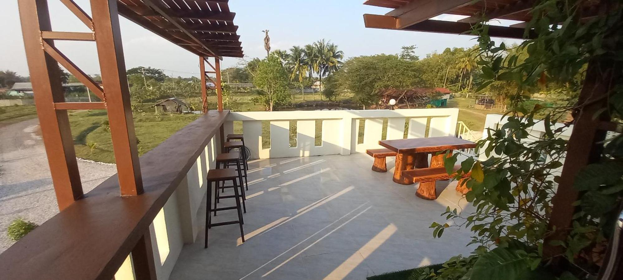 Bua Daeng Homestay Resort Kumphawapi Exterior foto